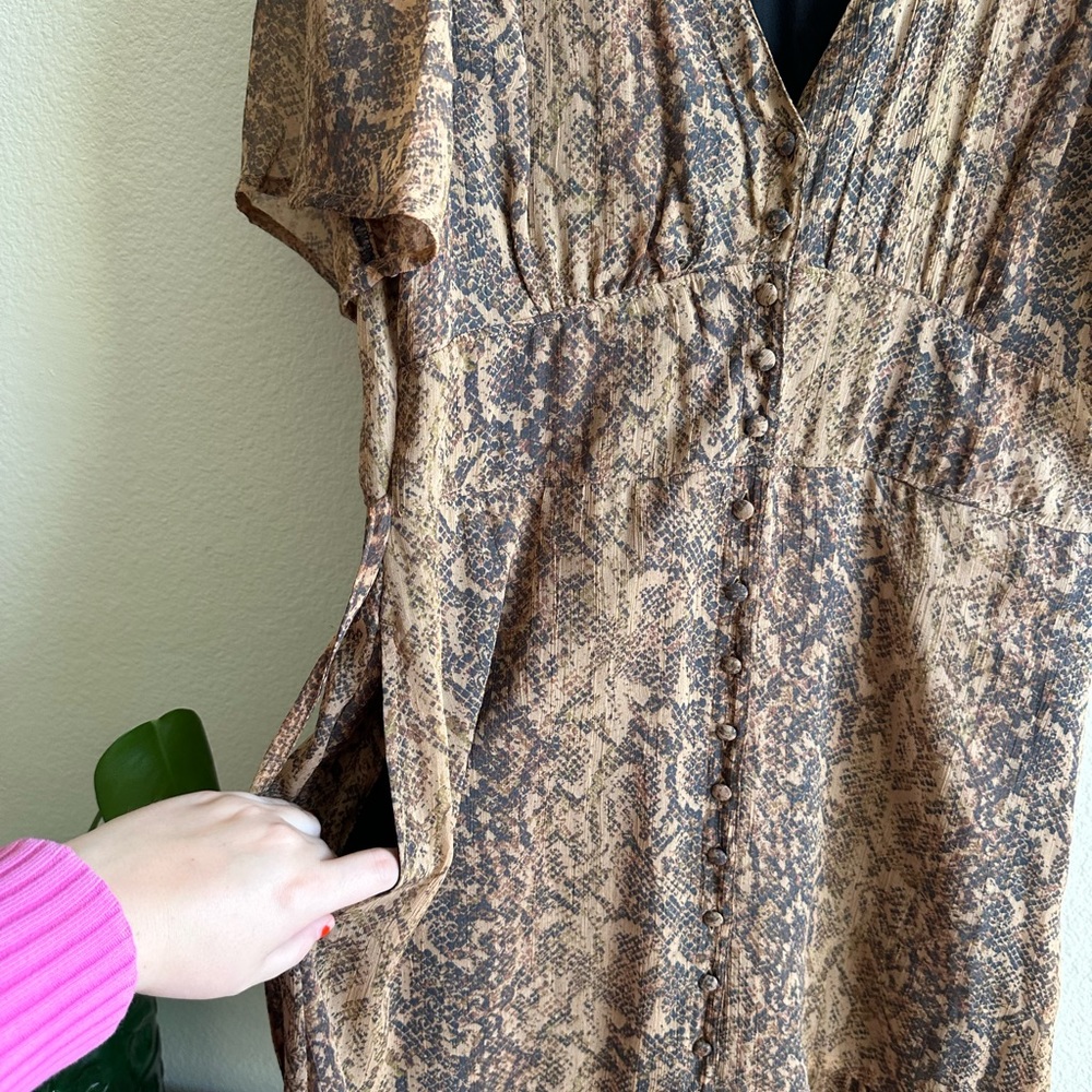 Abercrombie And Fitch Button Down Python Print Dr… - image 6